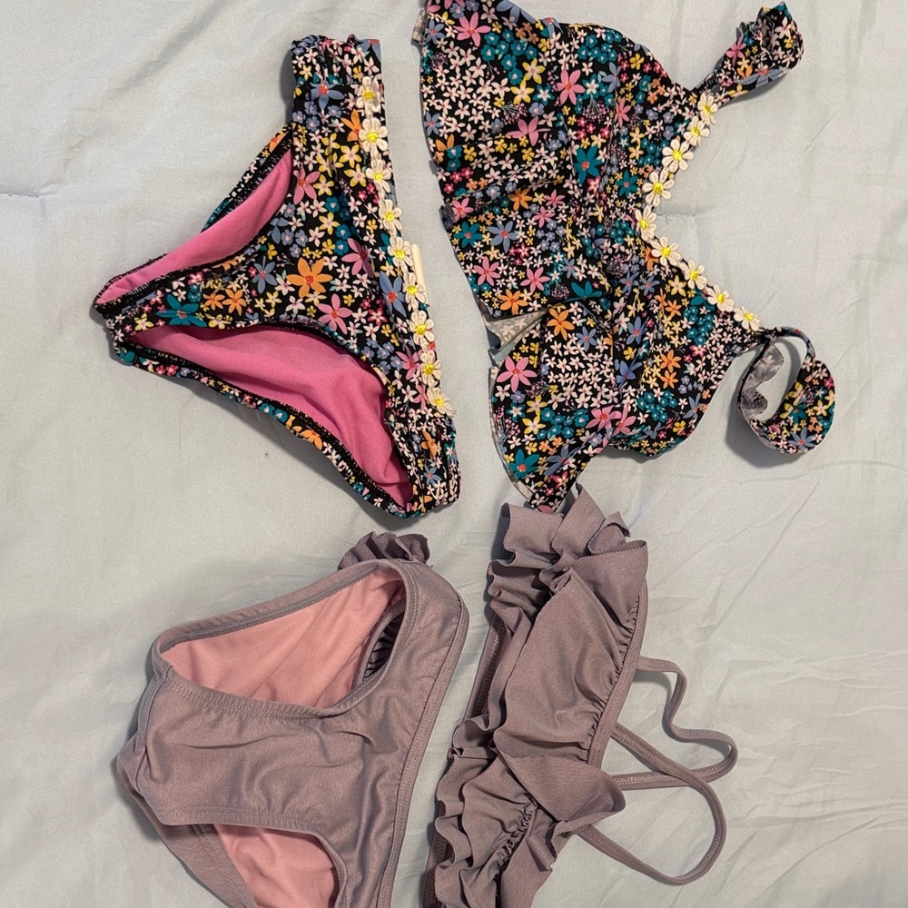 Floral Bikini Set with Ruffle Details
